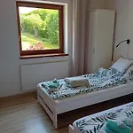 Czytelnia W Sadzie Dom wakacyjny *