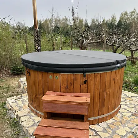 Czytelnia W Sadzie Ferienhaus